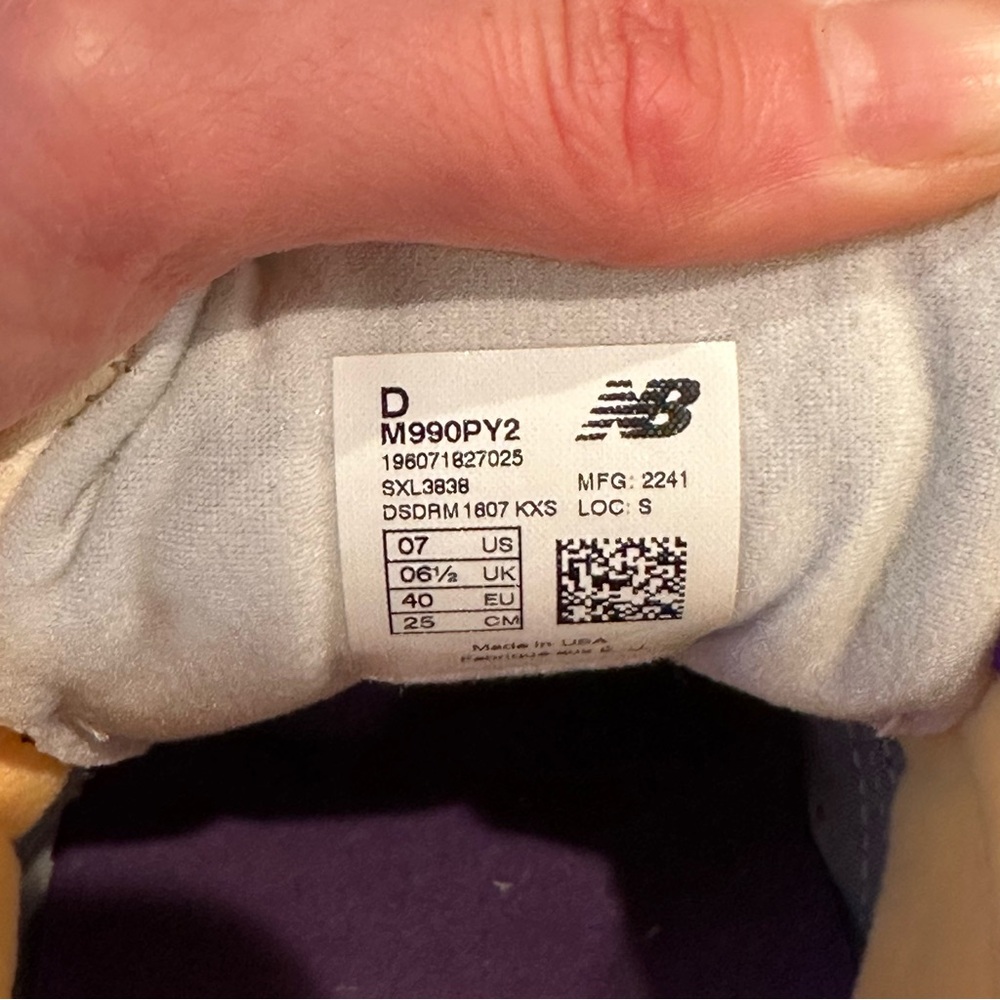 New Balance x Teddy Santis M990PY2 - Made in USA _ Purple_ (MNS 7/WMNS 8.5) - Picture 9 of 9